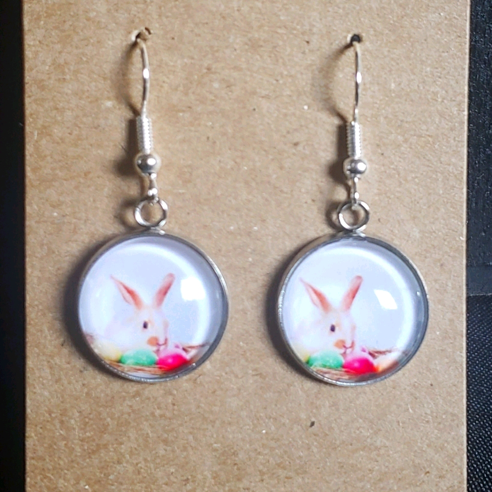 16mm Dangle Stud- Easter Bunny